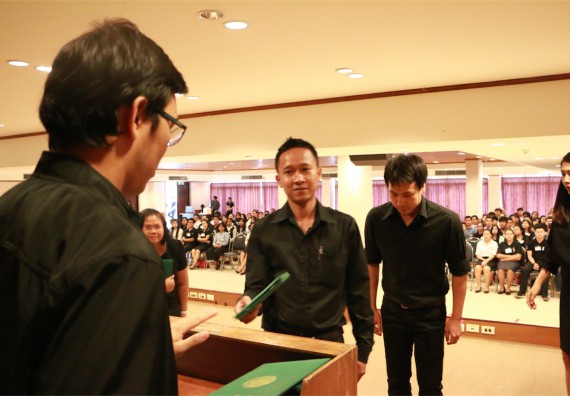 ภาพกิจกรรม พิธีซ้อมรับพระราชทานปริญญาบัตร ประจำปี 2559 วันที่ 4 มกราคม 2560