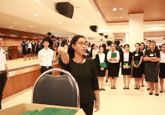 ภาพกิจกรรม พิธีซ้อมรับพระราชทานปริญญาบัตร ประจำปี 2559 วันที่ 4 มกราคม 2560