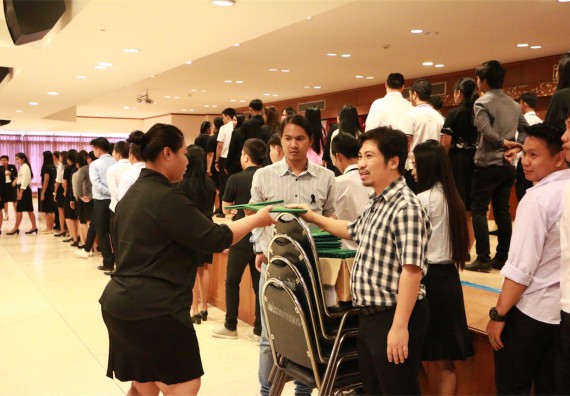 ภาพกิจกรรม พิธีซ้อมรับพระราชทานปริญญาบัตร ประจำปี 2559 วันที่ 4 มกราคม 2560