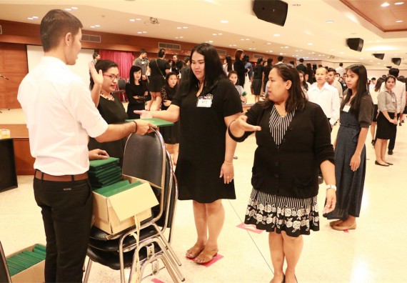 ภาพกิจกรรม พิธีซ้อมรับพระราชทานปริญญาบัตร ประจำปี 2559 วันที่ 4 มกราคม 2560