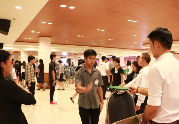 ภาพกิจกรรม พิธีซ้อมรับพระราชทานปริญญาบัตร ประจำปี 2559 วันที่ 4 มกราคม 2560