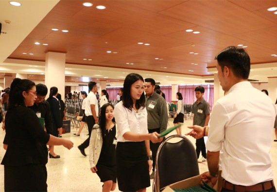 ภาพกิจกรรม พิธีซ้อมรับพระราชทานปริญญาบัตร ประจำปี 2559 วันที่ 4 มกราคม 2560