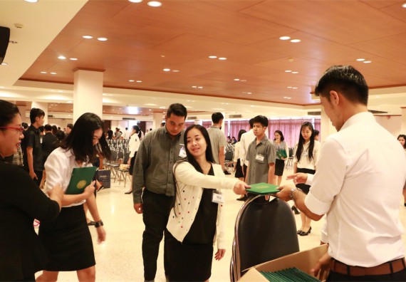 ภาพกิจกรรม พิธีซ้อมรับพระราชทานปริญญาบัตร ประจำปี 2559 วันที่ 4 มกราคม 2560