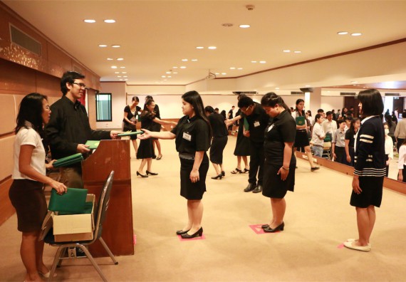 ภาพกิจกรรม พิธีซ้อมรับพระราชทานปริญญาบัตร ประจำปี 2559 วันที่ 4 มกราคม 2560