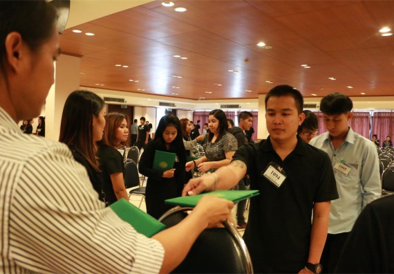 ภาพกิจกรรม พิธีซ้อมรับพระราชทานปริญญาบัตร ประจำปี 2559 วันที่ 4 มกราคม 2560