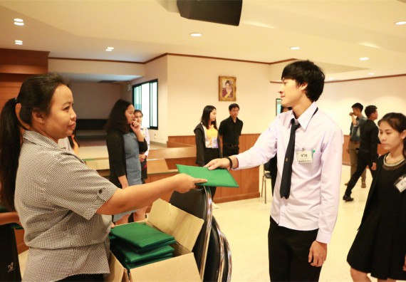 ภาพกิจกรรม พิธีซ้อมรับพระราชทานปริญญาบัตร ประจำปี 2559 วันที่ 4 มกราคม 2560