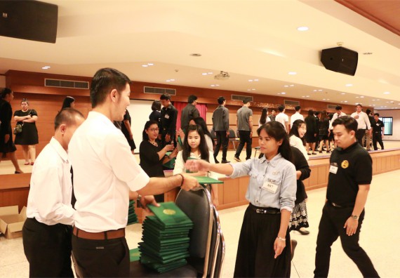 ภาพกิจกรรม พิธีซ้อมรับพระราชทานปริญญาบัตร ประจำปี 2559 วันที่ 4 มกราคม 2560