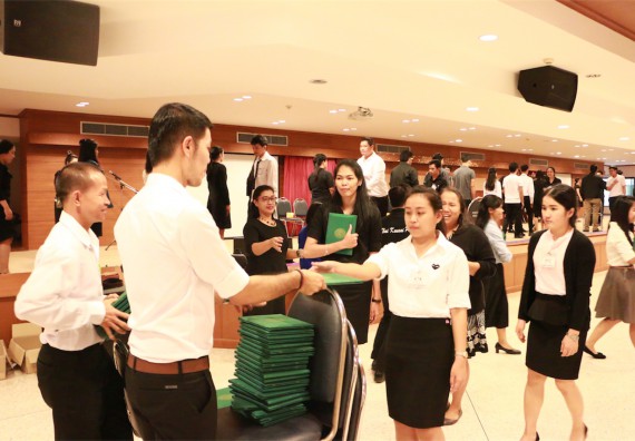 ภาพกิจกรรม พิธีซ้อมรับพระราชทานปริญญาบัตร ประจำปี 2559 วันที่ 4 มกราคม 2560