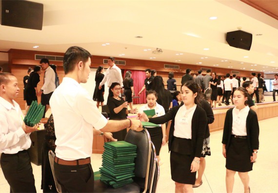 ภาพกิจกรรม พิธีซ้อมรับพระราชทานปริญญาบัตร ประจำปี 2559 วันที่ 4 มกราคม 2560