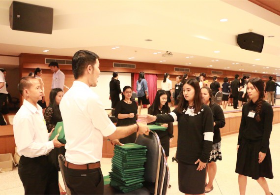 ภาพกิจกรรม พิธีซ้อมรับพระราชทานปริญญาบัตร ประจำปี 2559 วันที่ 4 มกราคม 2560