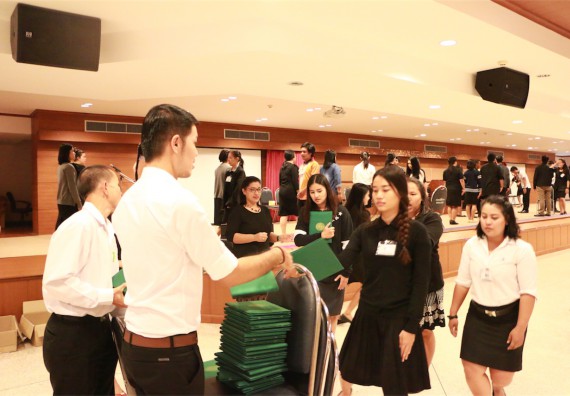 ภาพกิจกรรม พิธีซ้อมรับพระราชทานปริญญาบัตร ประจำปี 2559 วันที่ 4 มกราคม 2560