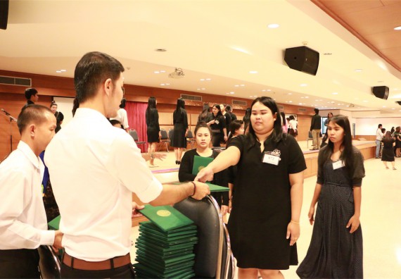 ภาพกิจกรรม พิธีซ้อมรับพระราชทานปริญญาบัตร ประจำปี 2559 วันที่ 4 มกราคม 2560