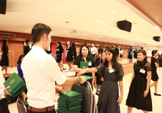 ภาพกิจกรรม พิธีซ้อมรับพระราชทานปริญญาบัตร ประจำปี 2559 วันที่ 4 มกราคม 2560