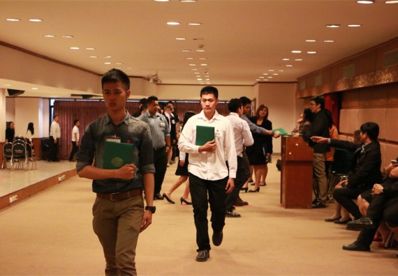 ภาพกิจกรรม พิธีซ้อมรับพระราชทานปริญญาบัตร ประจำปี 2559 วันที่ 4 มกราคม 2560