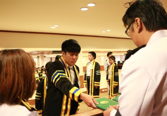 ภาพกิจกรรม พิธีซ้อมรับพระราชทานปริญญาบัตร ประจำปี 2559 วันที่ 5 มกราคม 2560