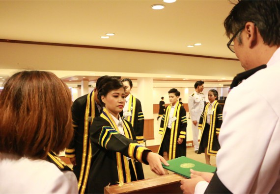 ภาพกิจกรรม พิธีซ้อมรับพระราชทานปริญญาบัตร ประจำปี 2559 วันที่ 5 มกราคม 2560