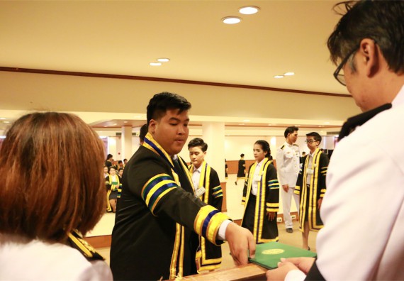 ภาพกิจกรรม พิธีซ้อมรับพระราชทานปริญญาบัตร ประจำปี 2559 วันที่ 5 มกราคม 2560