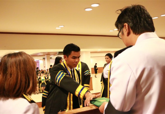 ภาพกิจกรรม พิธีซ้อมรับพระราชทานปริญญาบัตร ประจำปี 2559 วันที่ 5 มกราคม 2560