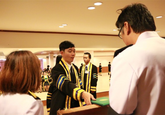 ภาพกิจกรรม พิธีซ้อมรับพระราชทานปริญญาบัตร ประจำปี 2559 วันที่ 5 มกราคม 2560