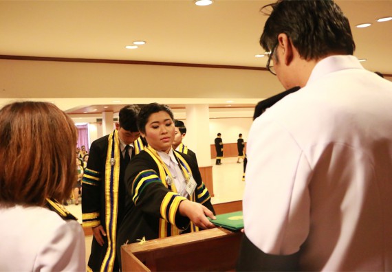 ภาพกิจกรรม พิธีซ้อมรับพระราชทานปริญญาบัตร ประจำปี 2559 วันที่ 5 มกราคม 2560