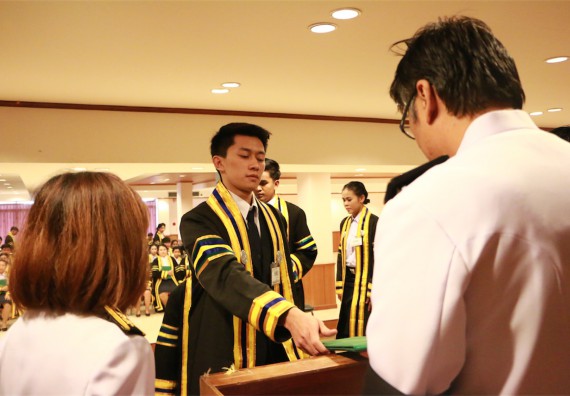 ภาพกิจกรรม พิธีซ้อมรับพระราชทานปริญญาบัตร ประจำปี 2559 วันที่ 5 มกราคม 2560