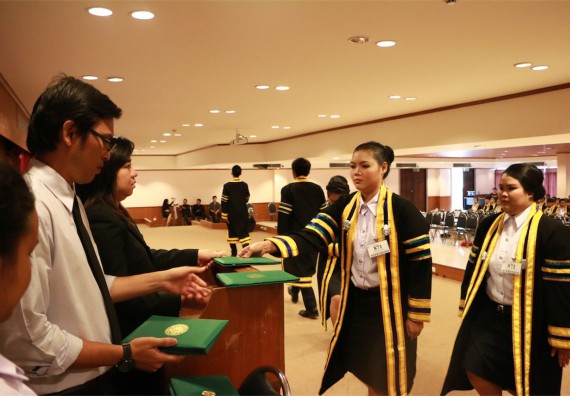 ภาพกิจกรรม พิธีซ้อมรับพระราชทานปริญญาบัตร ประจำปี 2559 วันที่ 5 มกราคม 2560