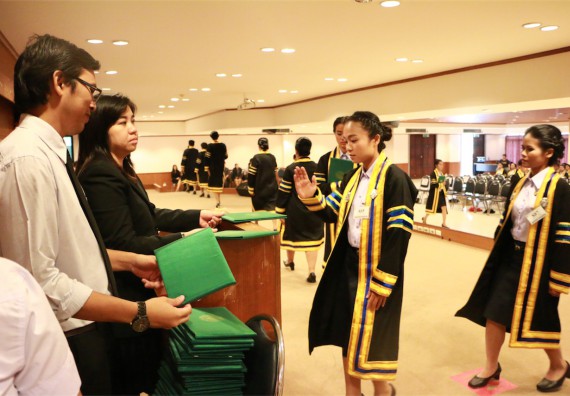 ภาพกิจกรรม พิธีซ้อมรับพระราชทานปริญญาบัตร ประจำปี 2559 วันที่ 5 มกราคม 2560