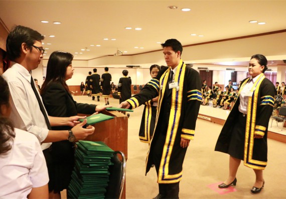 ภาพกิจกรรม พิธีซ้อมรับพระราชทานปริญญาบัตร ประจำปี 2559 วันที่ 5 มกราคม 2560