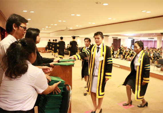 ภาพกิจกรรม พิธีซ้อมรับพระราชทานปริญญาบัตร ประจำปี 2559 วันที่ 5 มกราคม 2560