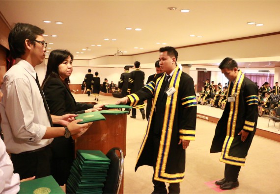 ภาพกิจกรรม พิธีซ้อมรับพระราชทานปริญญาบัตร ประจำปี 2559 วันที่ 5 มกราคม 2560