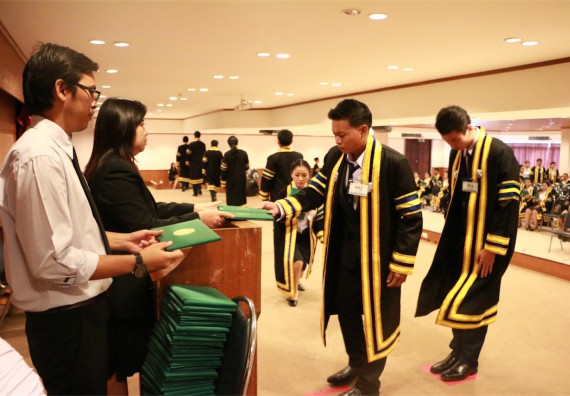 ภาพกิจกรรม พิธีซ้อมรับพระราชทานปริญญาบัตร ประจำปี 2559 วันที่ 5 มกราคม 2560