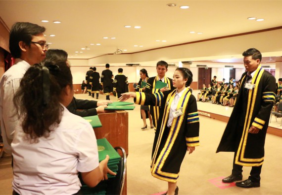 ภาพกิจกรรม พิธีซ้อมรับพระราชทานปริญญาบัตร ประจำปี 2559 วันที่ 5 มกราคม 2560