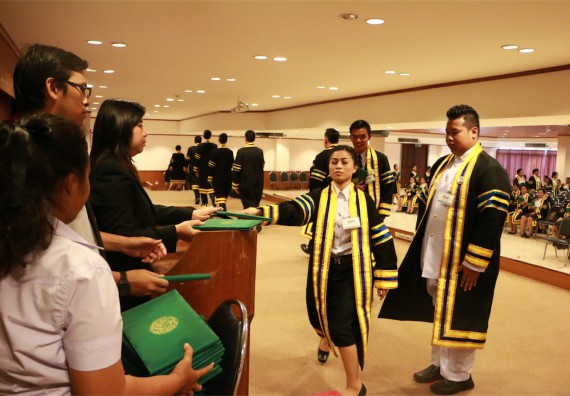 ภาพกิจกรรม พิธีซ้อมรับพระราชทานปริญญาบัตร ประจำปี 2559 วันที่ 5 มกราคม 2560