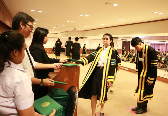 ภาพกิจกรรม พิธีซ้อมรับพระราชทานปริญญาบัตร ประจำปี 2559 วันที่ 5 มกราคม 2560