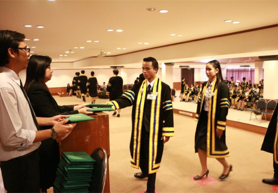 ภาพกิจกรรม พิธีซ้อมรับพระราชทานปริญญาบัตร ประจำปี 2559 วันที่ 5 มกราคม 2560