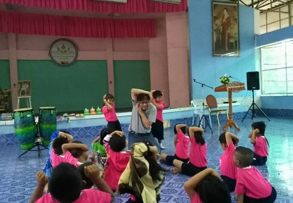 ภาพกิจกรรม คณะวิทยาศาสตร์และเทคโนโลยี จัดการอบรมเชิงปฏิบัติการ ค่ายวิทยาศาสตร์น้อย | โรงเรียนบ้านไตรตรึงษ์