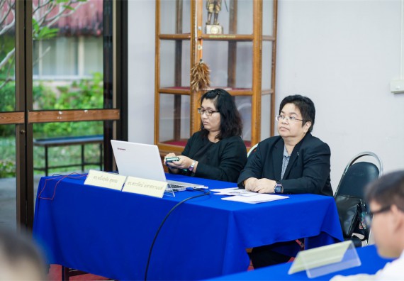 ภาพกิจกรรม โปรแกรมวิชาเคมี จัดการอบรมเชิงปฏิบัติการ เรื่อง การทำโครงงานวิทยาศาสตร์ สาขาเคมี