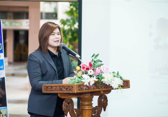 ภาพกิจกรรม โปรแกรมวิชาเคมี จัดการอบรมเชิงปฏิบัติการ เรื่อง การทำโครงงานวิทยาศาสตร์ สาขาเคมี