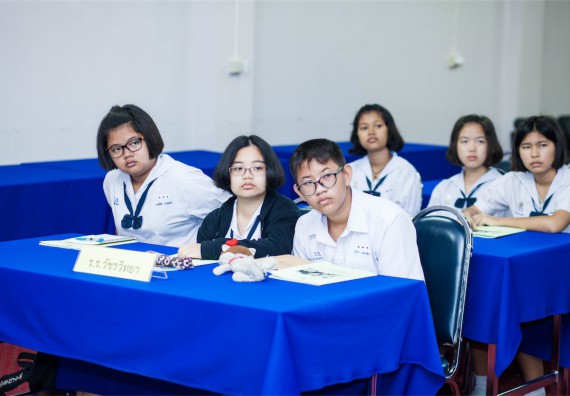 ภาพกิจกรรม โปรแกรมวิชาเคมี จัดการอบรมเชิงปฏิบัติการ เรื่อง การทำโครงงานวิทยาศาสตร์ สาขาเคมี