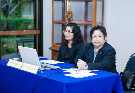 ภาพกิจกรรม โปรแกรมวิชาเคมี จัดการอบรมเชิงปฏิบัติการ เรื่อง การทำโครงงานวิทยาศาสตร์ สาขาเคมี