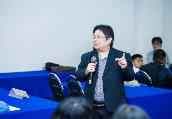 ภาพกิจกรรม โปรแกรมวิชาเคมี จัดการอบรมเชิงปฏิบัติการ เรื่อง การทำโครงงานวิทยาศาสตร์ สาขาเคมี