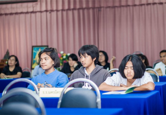 ภาพกิจกรรม โปรแกรมวิชาเคมี จัดการอบรมเชิงปฏิบัติการ เรื่อง การทำโครงงานวิทยาศาสตร์ สาขาเคมี