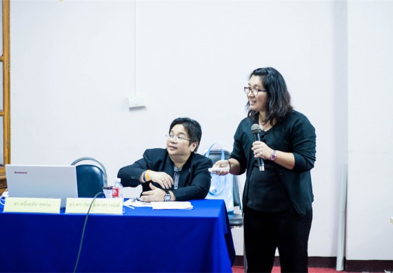 ภาพกิจกรรม โปรแกรมวิชาเคมี จัดการอบรมเชิงปฏิบัติการ เรื่อง การทำโครงงานวิทยาศาสตร์ สาขาเคมี