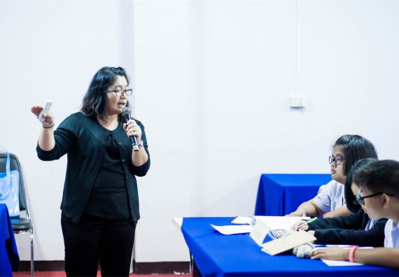 ภาพกิจกรรม โปรแกรมวิชาเคมี จัดการอบรมเชิงปฏิบัติการ เรื่อง การทำโครงงานวิทยาศาสตร์ สาขาเคมี