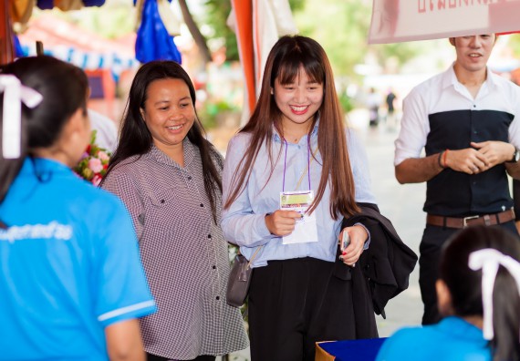 ภาพกิจกรรม นิทรรศการราชภัฏกำแพงเพชรวิชาการครั้งที่ ๑๓ | ศาสตร์พระราชา สู่การพัฒนาอย่างยั่งยืน