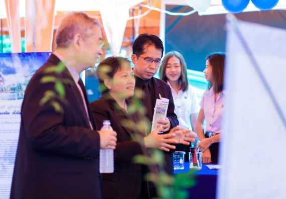 ภาพกิจกรรม นิทรรศการราชภัฏกำแพงเพชรวิชาการครั้งที่ ๑๓ | ศาสตร์พระราชา สู่การพัฒนาอย่างยั่งยืน