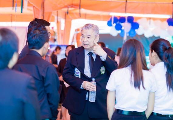 ภาพกิจกรรม นิทรรศการราชภัฏกำแพงเพชรวิชาการครั้งที่ ๑๓ | ศาสตร์พระราชา สู่การพัฒนาอย่างยั่งยืน