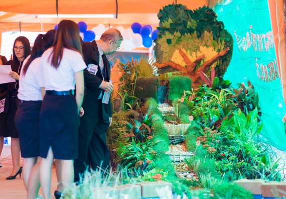 ภาพกิจกรรม นิทรรศการราชภัฏกำแพงเพชรวิชาการครั้งที่ ๑๓ | ศาสตร์พระราชา สู่การพัฒนาอย่างยั่งยืน