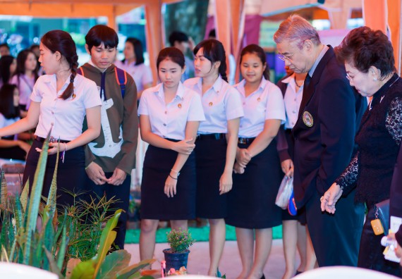 ภาพกิจกรรม นิทรรศการราชภัฏกำแพงเพชรวิชาการครั้งที่ ๑๓ | ศาสตร์พระราชา สู่การพัฒนาอย่างยั่งยืน