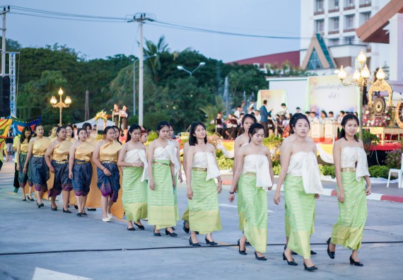 ภาพกิจกรรม คณะวิทยาศาสตร์และเทคโนโลยี เข้าร่วมพิธีเปิดการแสดงดนตรีและนาฎศิลป์นานาชาติ ครั้งที่ 7 